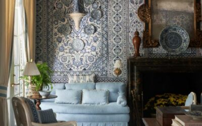 Classic Blue & White Formal Luxurious Living Room Ideas In Kips Bay Dallas By Mark Sikes